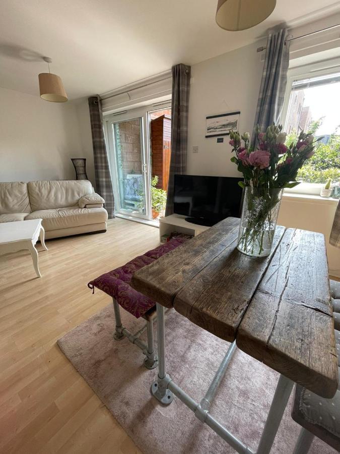 Pass The Keys Lovely 2Bedroom Flat With Balcony Edimburgo Exterior foto
