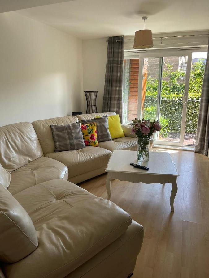 Pass The Keys Lovely 2Bedroom Flat With Balcony Edimburgo Exterior foto