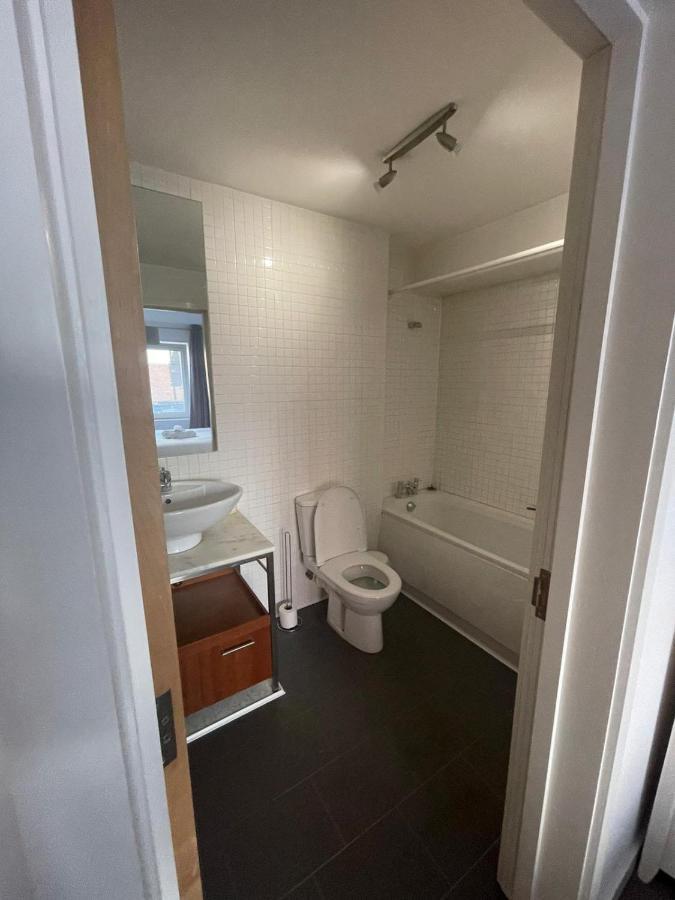 Pass The Keys Lovely 2Bedroom Flat With Balcony Edimburgo Exterior foto
